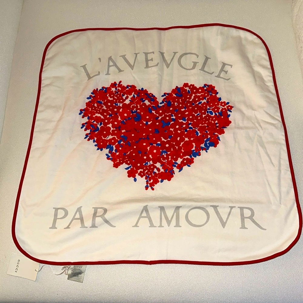 Gucci NWT - L’avevgle Par Amovr Baby Blanket